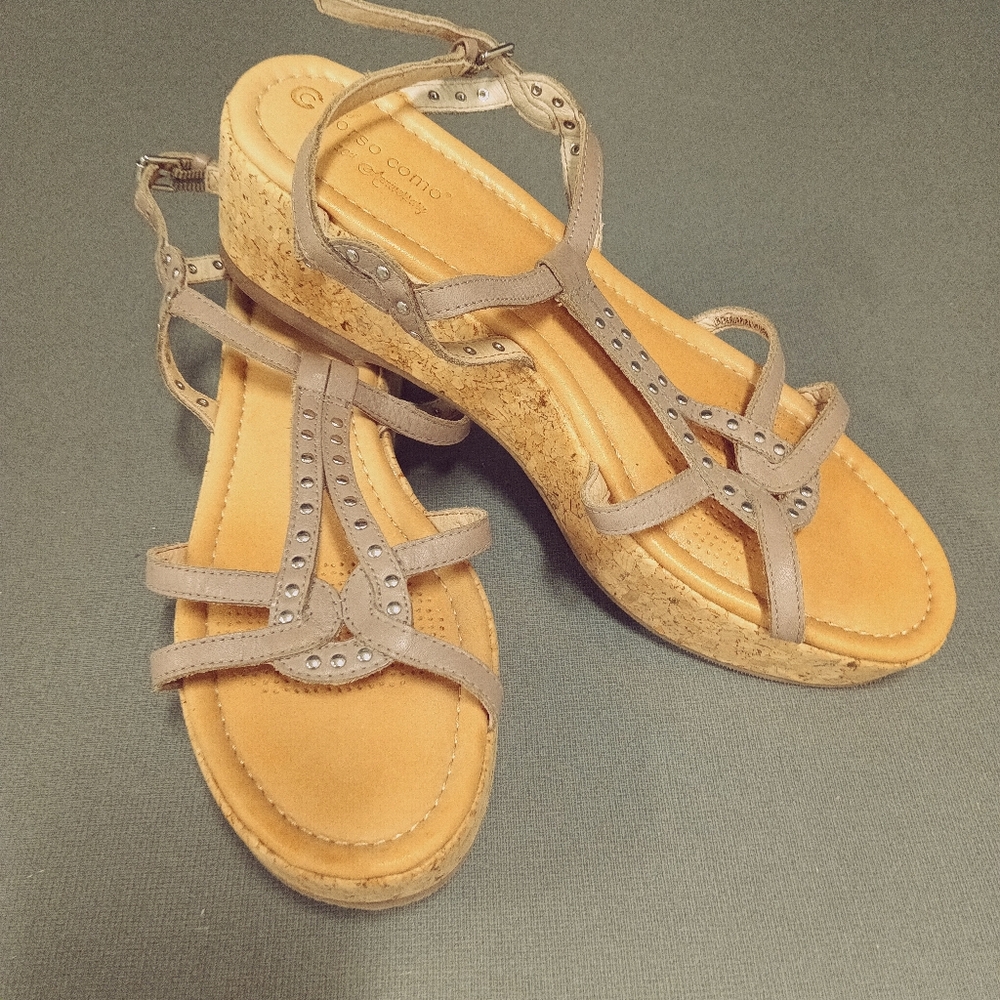 Corso Cosmo Sandi Strappy Platform Wedge Sandals Size 9.5.